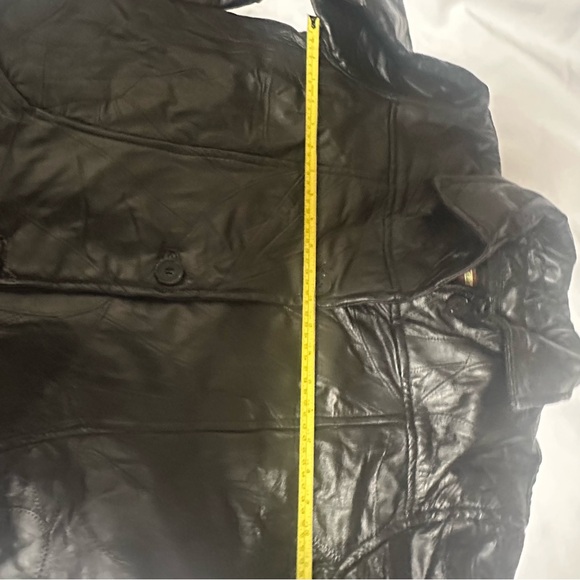 Tudor Court by Haband black Leather Trench Coat - Picture 8 of 16